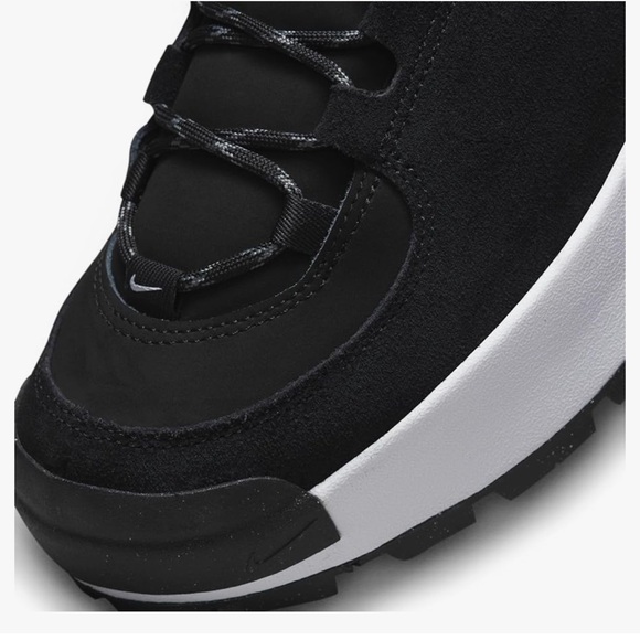 Nike Women's City Classic Boot - Picture 4 of 13